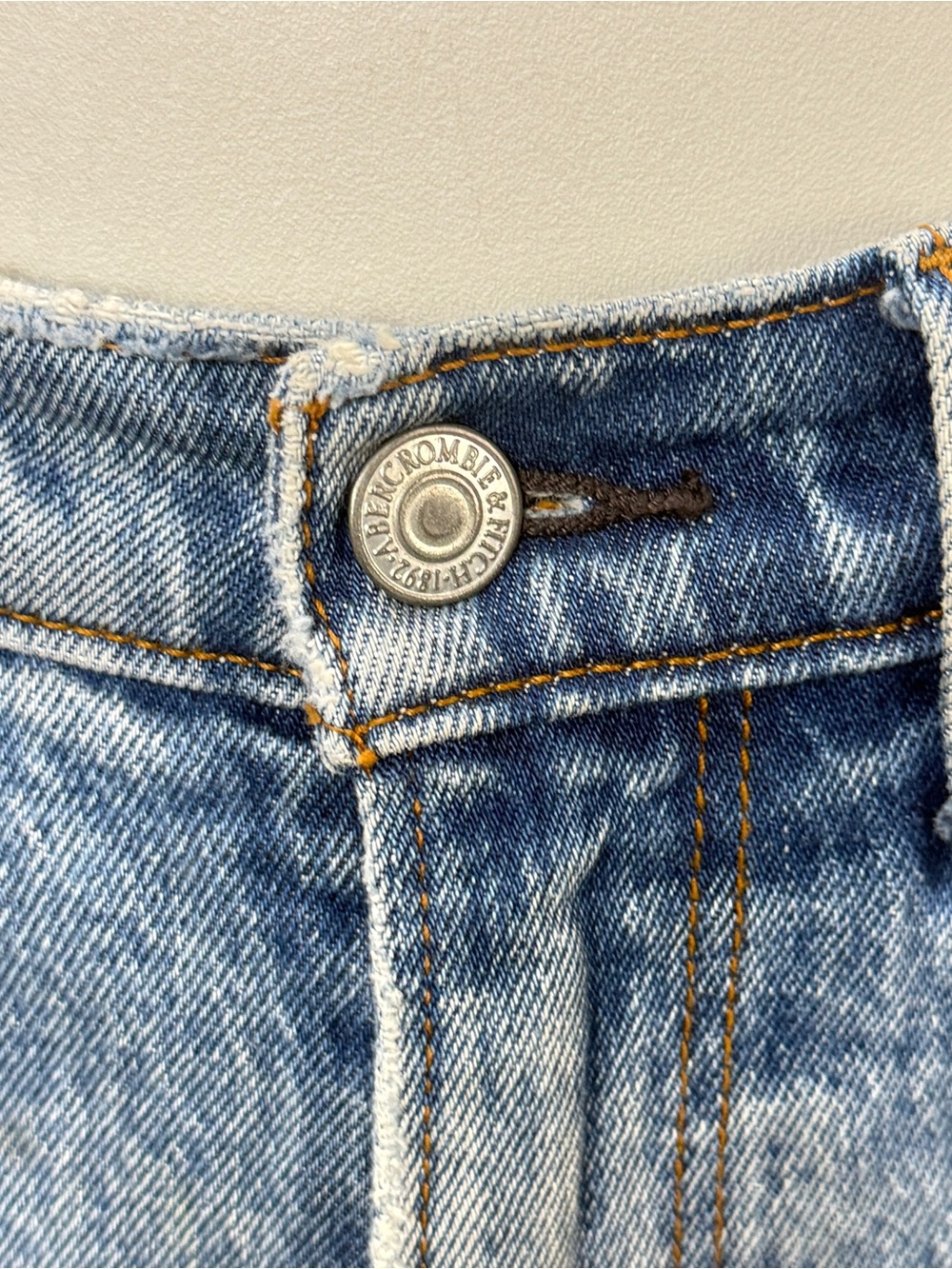 Abercrombie Fitch Ultra High Rise 90s Straight Jeans Distressed Blue Sz 27 4 S - Picture 5 of 10